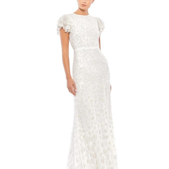 (148) ❤️ BNWT Mac Duggal HIGH NECK FLUTTER CAP SLEEVE GOWN $598 - Picture 3 of 8